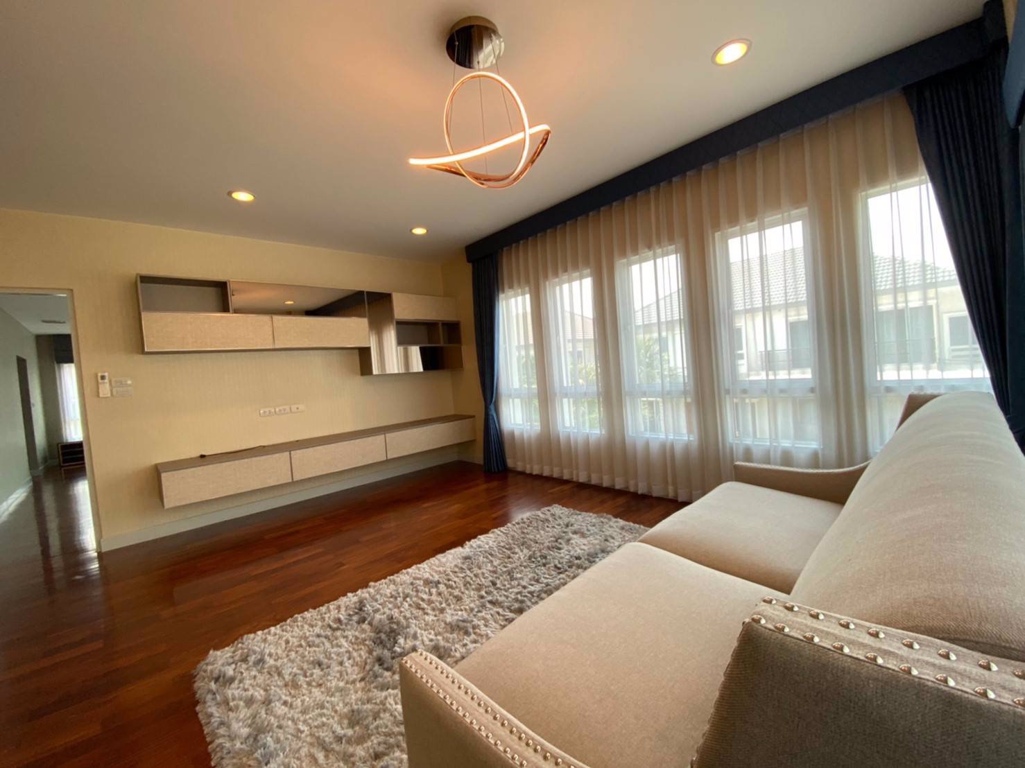 ขายบ้านเดี่ยว-แกรนด์บางกอกบูเลอวาร์ด-พระราม9-ศรีนครินทร์-เนื้อที่-75ตรวา-แขวงสะพานสูง-เขตสะพานสูง-จ