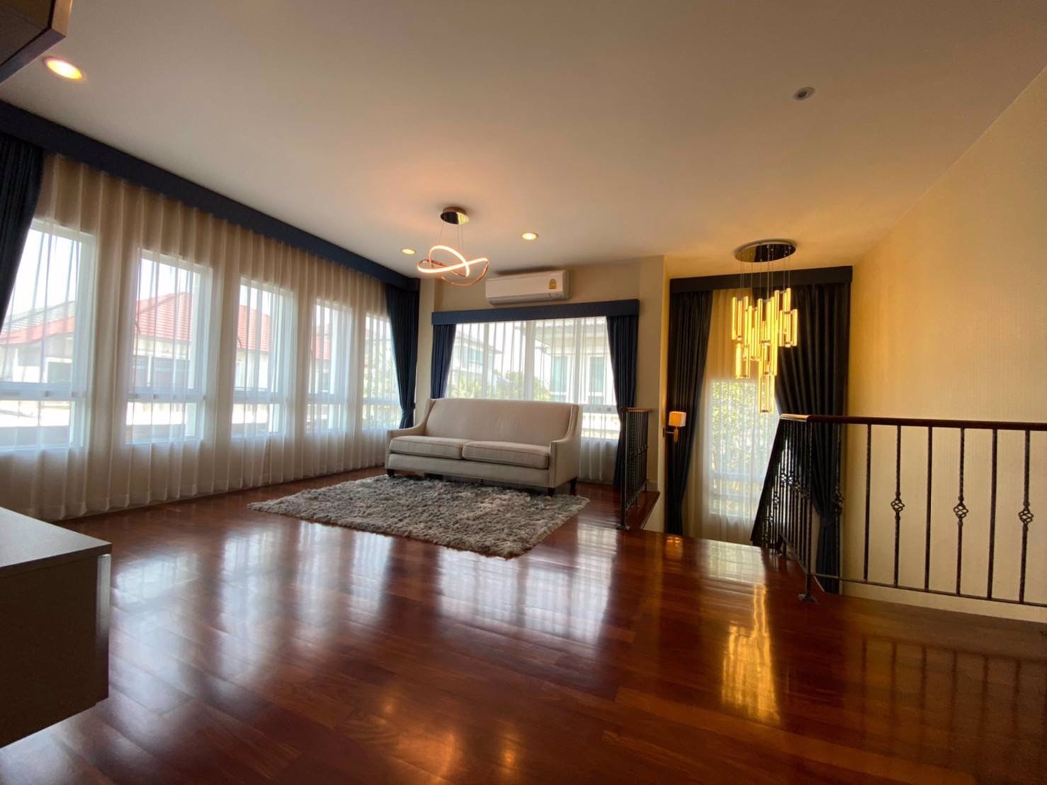 ขายบ้านเดี่ยว-แกรนด์บางกอกบูเลอวาร์ด-พระราม9-ศรีนครินทร์-เนื้อที่-75ตรวา-แขวงสะพานสูง-เขตสะพานสูง-จ