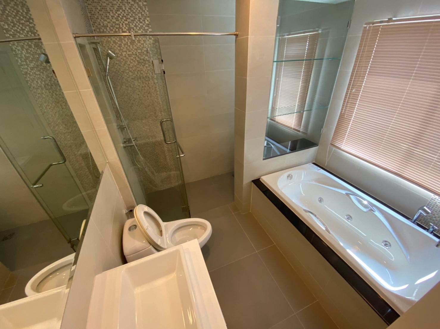 ขายบ้านเดี่ยว-แกรนด์บางกอกบูเลอวาร์ด-พระราม9-ศรีนครินทร์-เนื้อที่-75ตรวา-แขวงสะพานสูง-เขตสะพานสูง-จ