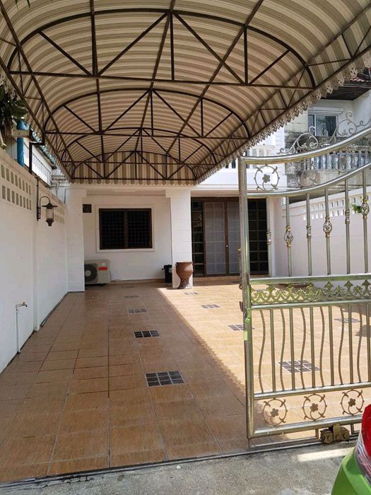 ให้เช่า-ทาวน์เฮ้าส์-รามคำแหง-172-พร้อมอยู่