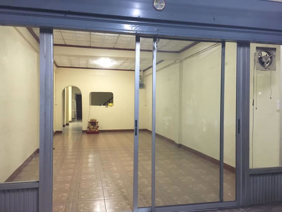 ให้เช่าตึก-3-ชั้น-รามอินทรา-ใกล้โรงพยาบาลสินแพทย์