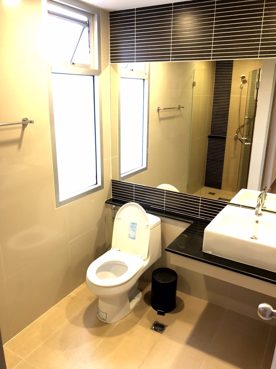 ขายด่วน-ทรี-คอนโด-คอนโดพร้อมอยู่-ห้องหัวมุม-วิวดี-2-ระเบียง-ติดบีทีเอสอ่อนนุช