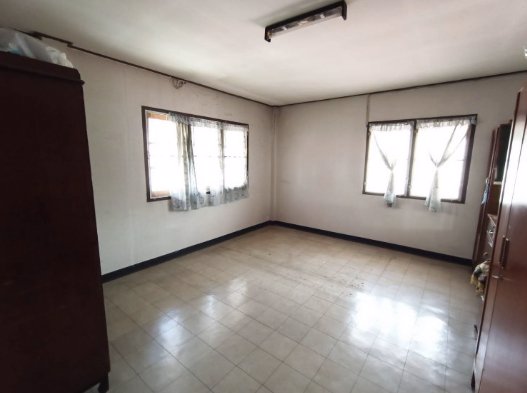 ขาย-บ้านทาวน์เฮ้าส์-2-ชั้น-หลังริม-ที่จอดรถมีหลังคาข้างบ้าน-ใน-มปรารถนา-3-เยื้องรพเอกชล-2-ชลบุรี