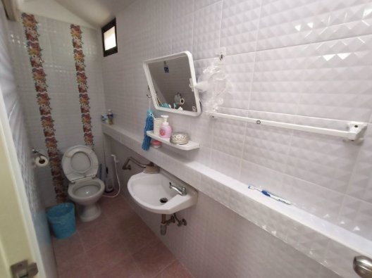 ขาย-บ้านทาวน์เฮ้าส์-2-ชั้น-หลังริม-ที่จอดรถมีหลังคาข้างบ้าน-ใน-มปรารถนา-3-เยื้องรพเอกชล-2-ชลบุรี