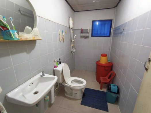 ขาย-บ้านทาวน์เฮ้าส์-2-ชั้น-หลังริม-ที่จอดรถมีหลังคาข้างบ้าน-ใน-มปรารถนา-3-เยื้องรพเอกชล-2-ชลบุรี