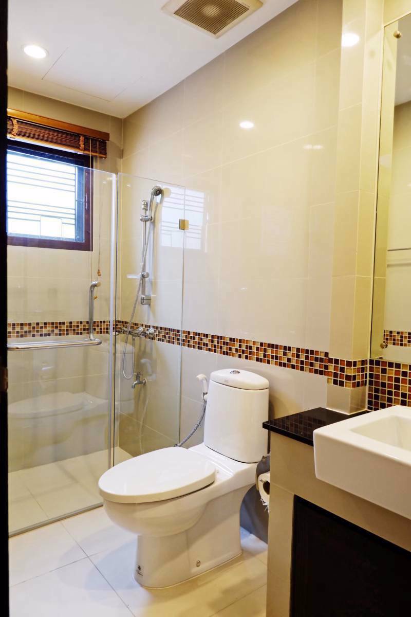 ขายบ้านเดี่ยว3ชั้น-โครงการแอสเทร่า-เรสซิเดนซ์-พระราม2-พุทธบูชา-หลังริม-673ตรว-เฟอร์บิ้ว-สวยมาก