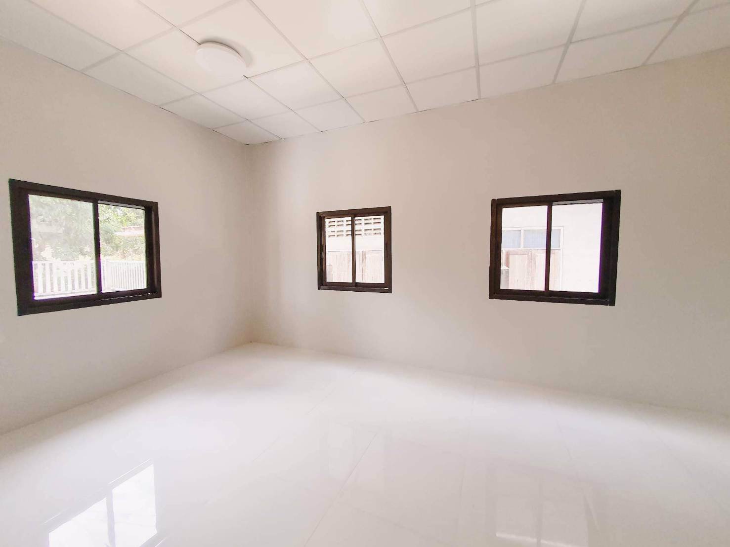 ขายบ้านสร้างใหม่-บ้านเดี่ยวชั้นเดียว-สไตล์-modern-ราคาเบาๆ-ผ่อนสบาย-มีเงินทอน