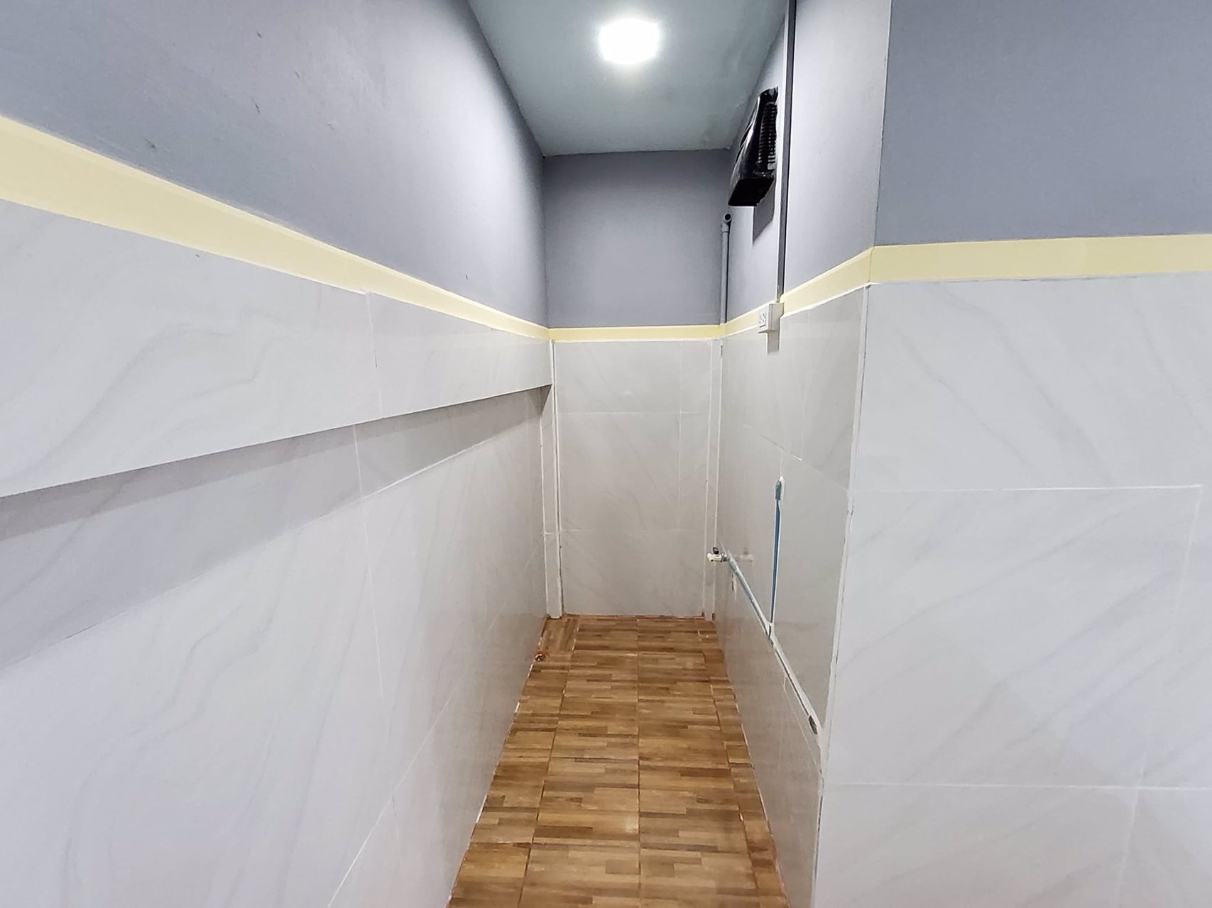 หลุดมาอีกแล้ว-ทาวน์เฮ้าส์สวย-ๆ-ล้านต้น-ๆ-ใกล้โรงพยาบาล