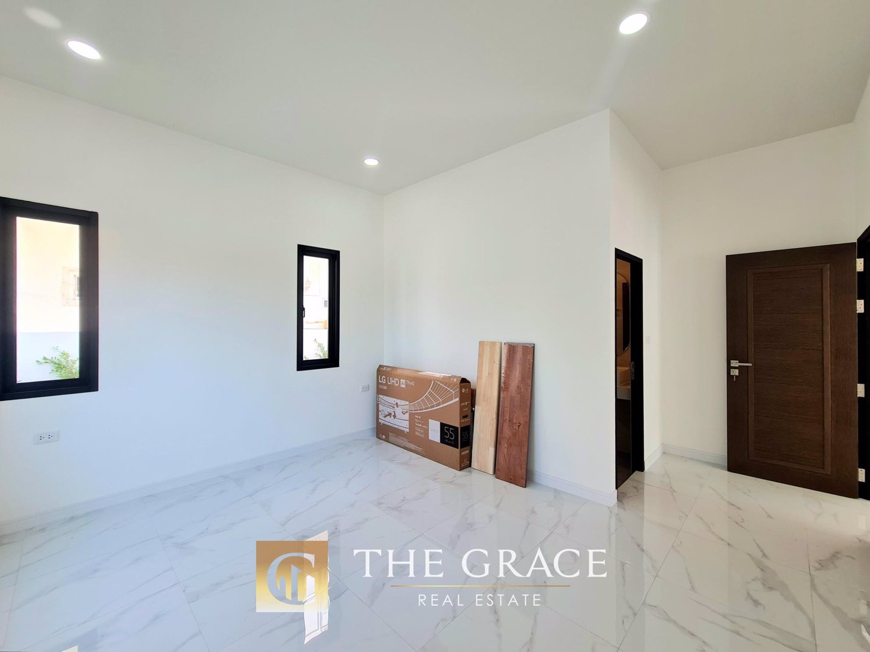 ขายบ้านเดี่ยว-ดีไซน์หรู-สไตล์โมเดิร์น