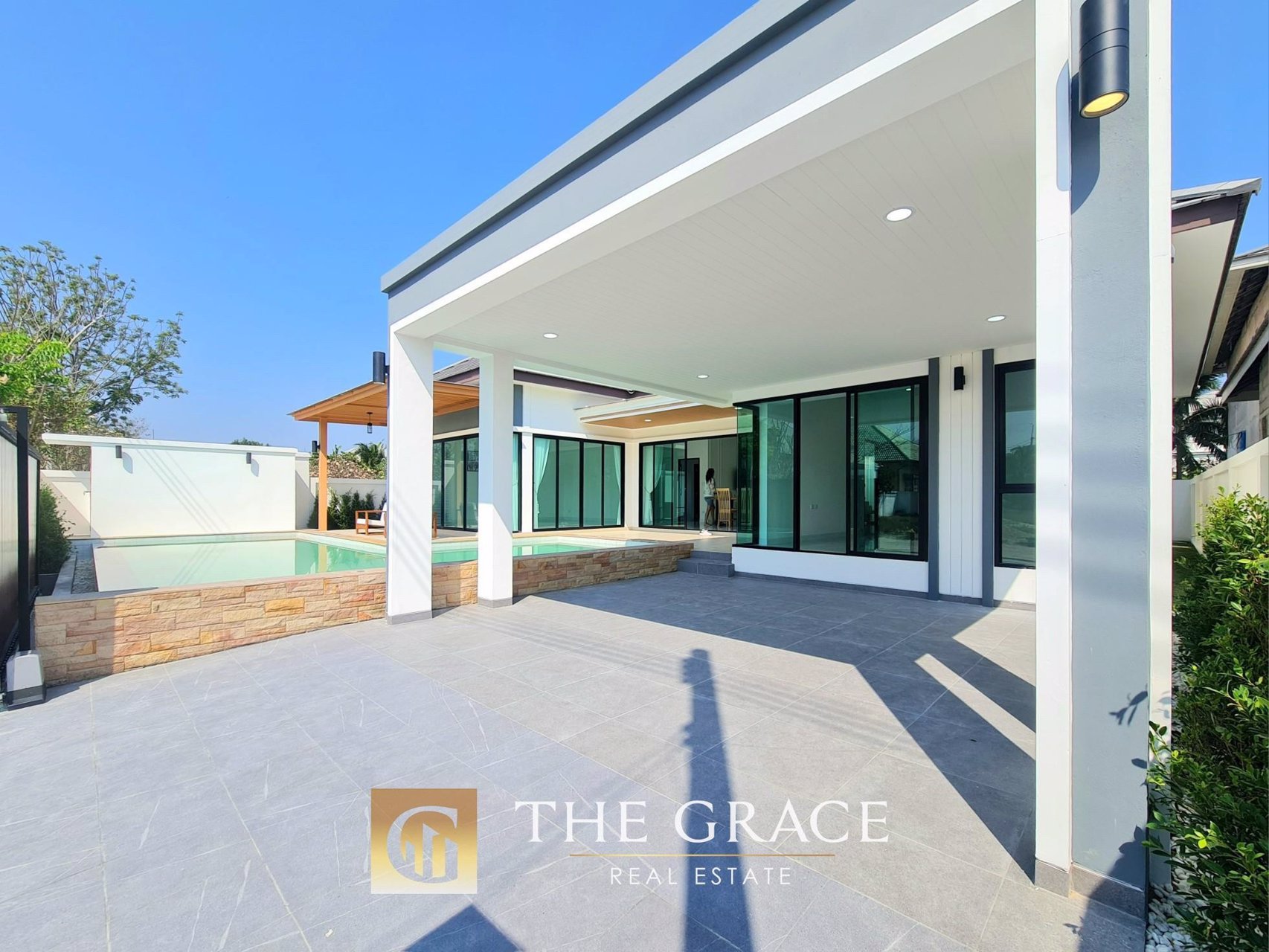 ขายบ้านเดี่ยว-ดีไซน์หรู-สไตล์โมเดิร์น