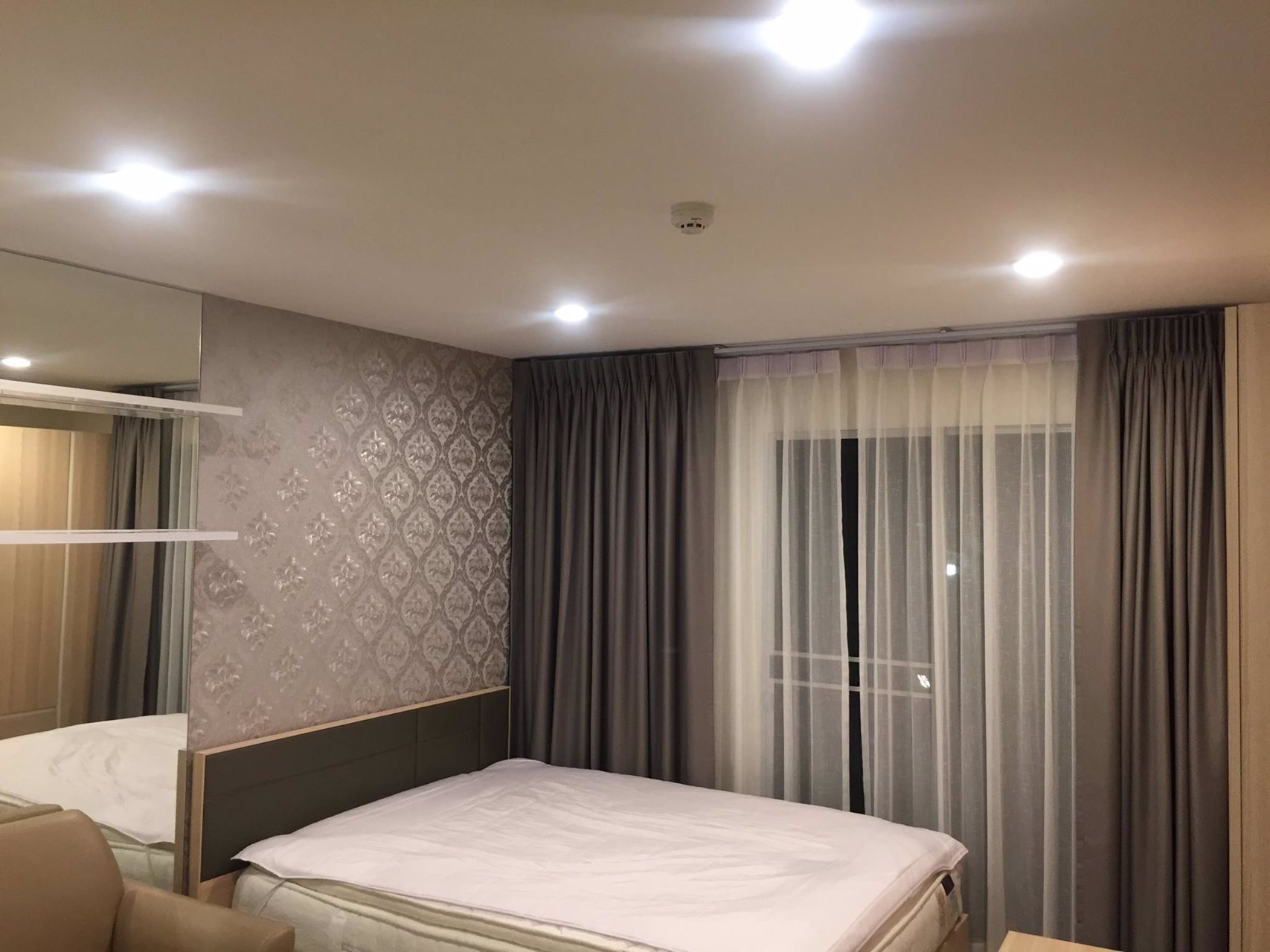 ให้เช่า-elio-del-ray-คอนโด-สุขุมวิท-64-วิวสระว่ายน้ำ-bts-ปุณณวิถี-