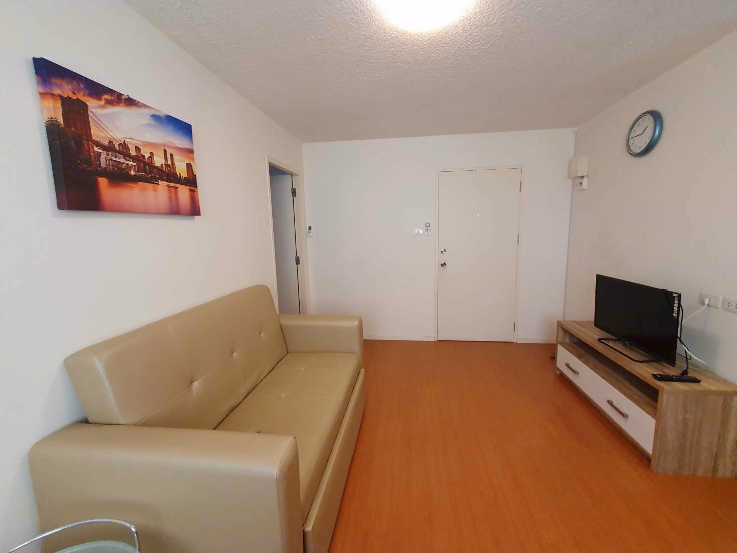 ให้เช่าคอนโดลุมพินีร่มเกล้า-สุวรรณภูมิ-ขนาด-2-ห้องนอน-แต่งครบพร้อมอยู่