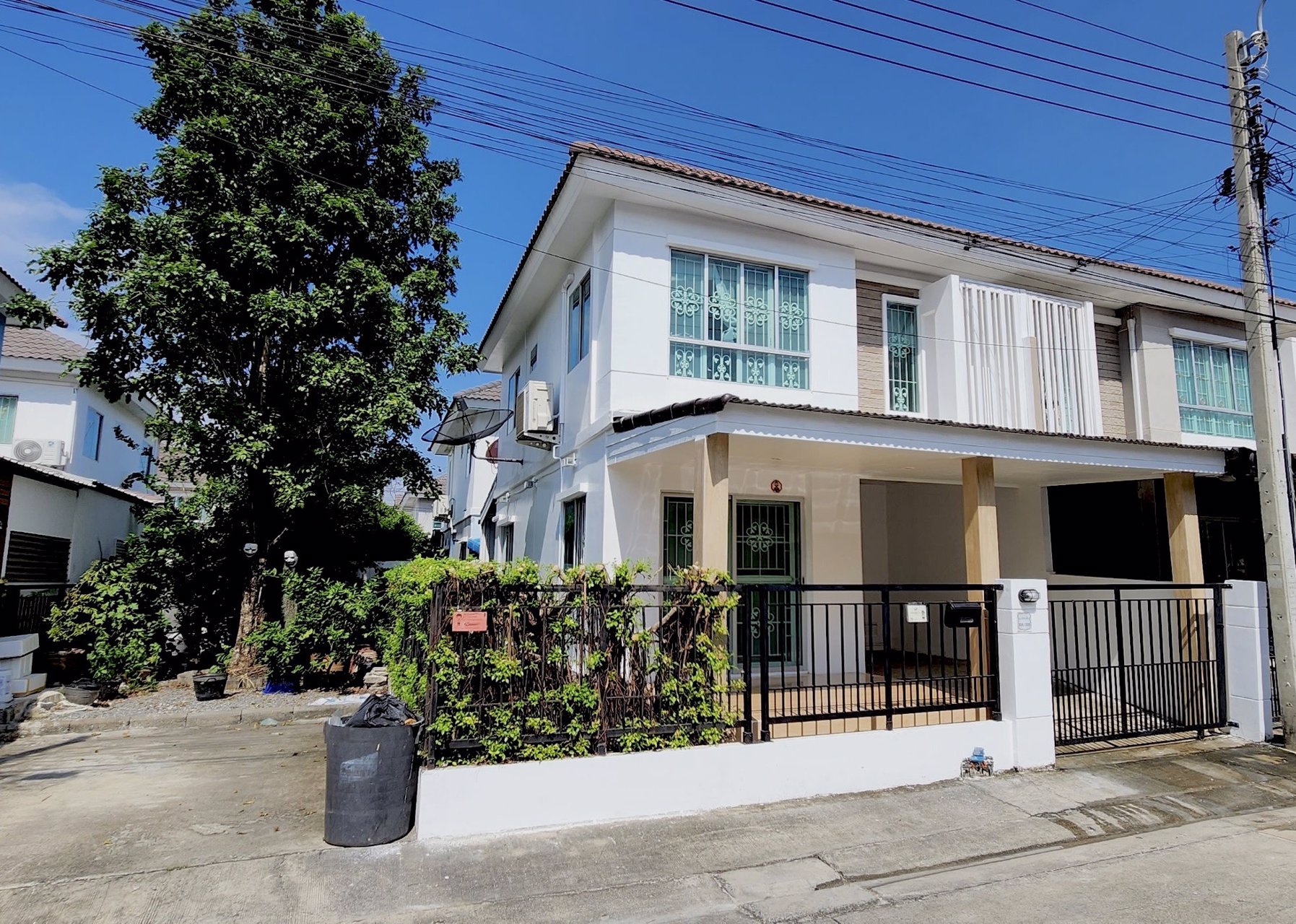 บ้านทาว์นโฮม-พฤกษาวิลล์-38-1-หนามแดง-เทพารักษ์