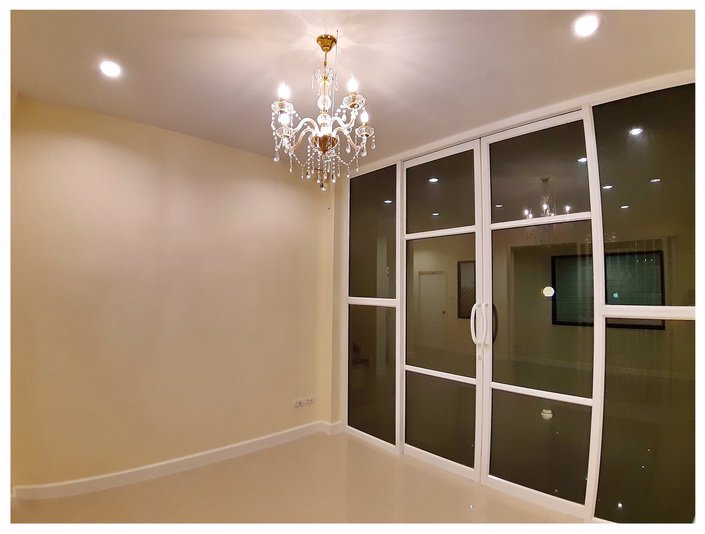 ขายบ้าน-ติด-ถหทัยราษฎร์-385-ตรว-3