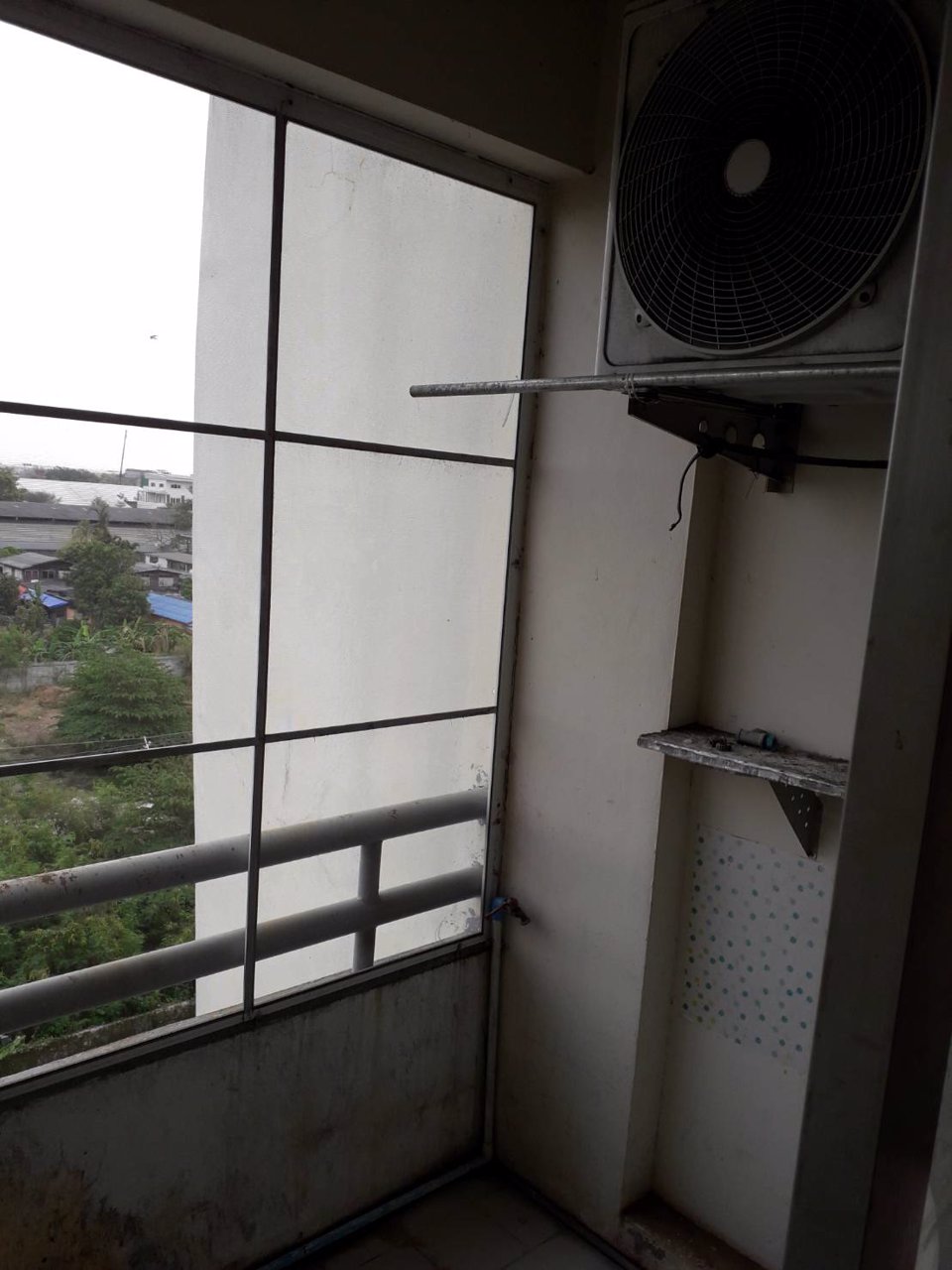 ให้เช่าห้องคอนโด-ลิฟวิ่งเพลส-อาคาร-3-ติด-ถรามคำแหง157-มีแอร์-เฟอร์ครบ-ใกล้-รรเตรียมน้อม-ค่าเช่าเดื