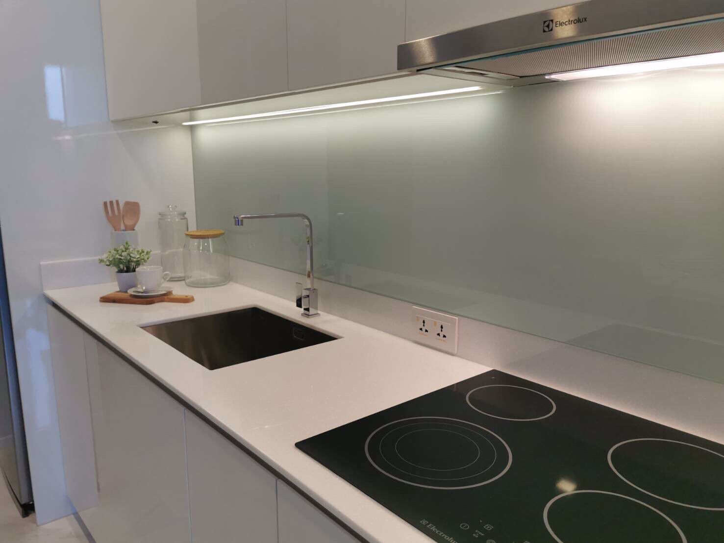 hyde-sukhumvit-11-for-rent-2-bed-room-2-bath-room-best-price-near-bts-nana-asoke