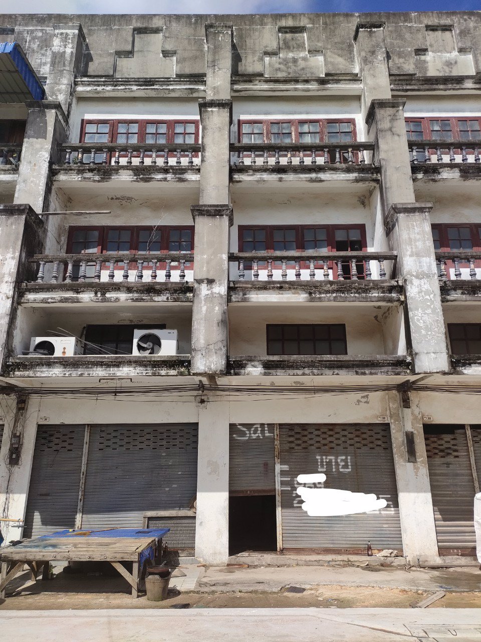 ขายอาคารพาณิชย์-3-ชั้น-เนื้อที่-20-ตรว-ราคาถูก-ทำเลดีติดถนนบายพาส-36-หน้าหมู่บ้านระยองซิตี้