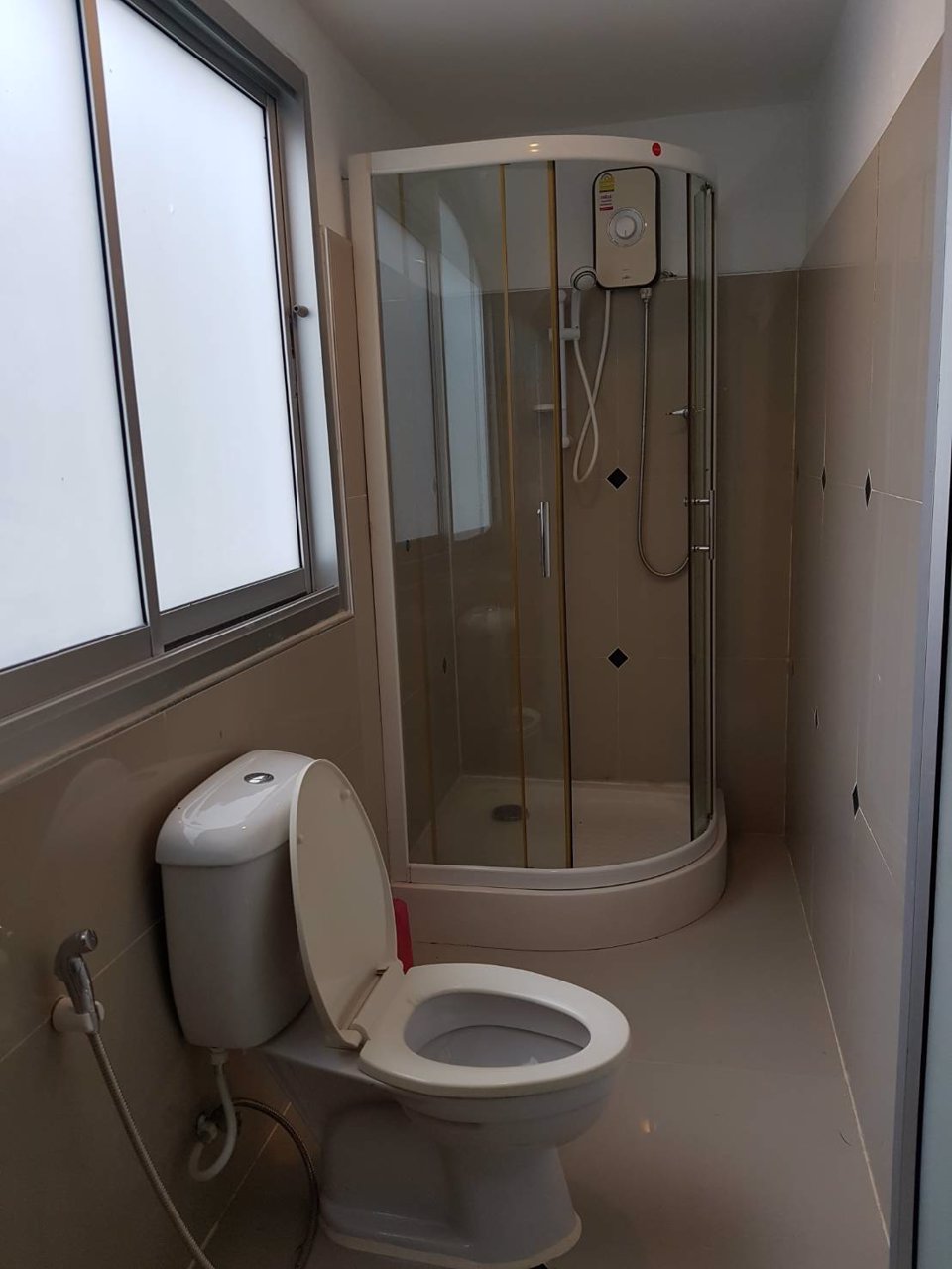 ขายบ้านพักตากอากาศในวังแก้ว-รีสอร์ท-หาดส่วนตัว-พร้อมเฟอร์นิเจอร์