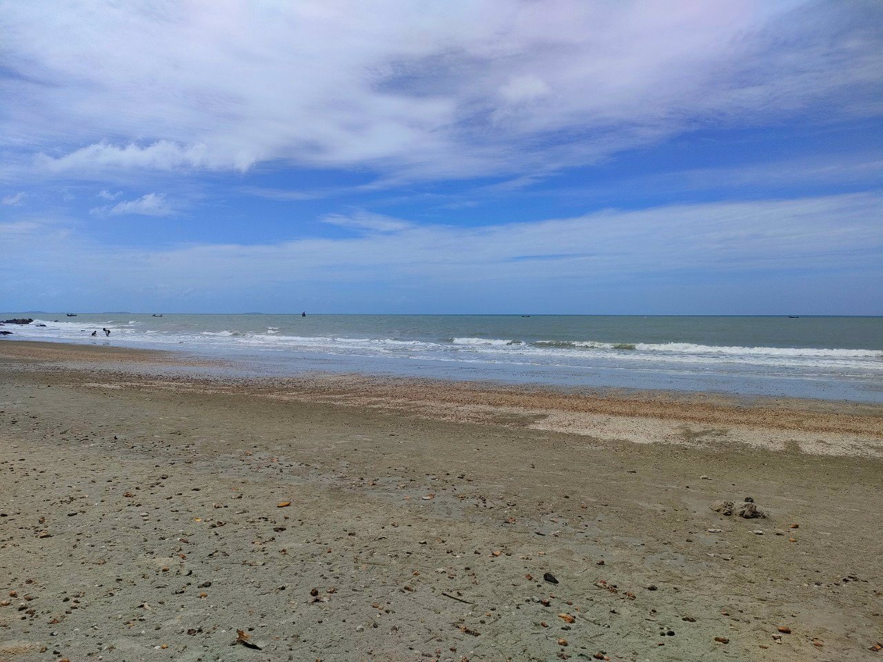 ขายบ้านพักตากอากาศในวังแก้ว-รีสอร์ท-หาดส่วนตัว-พร้อมเฟอร์นิเจอร์