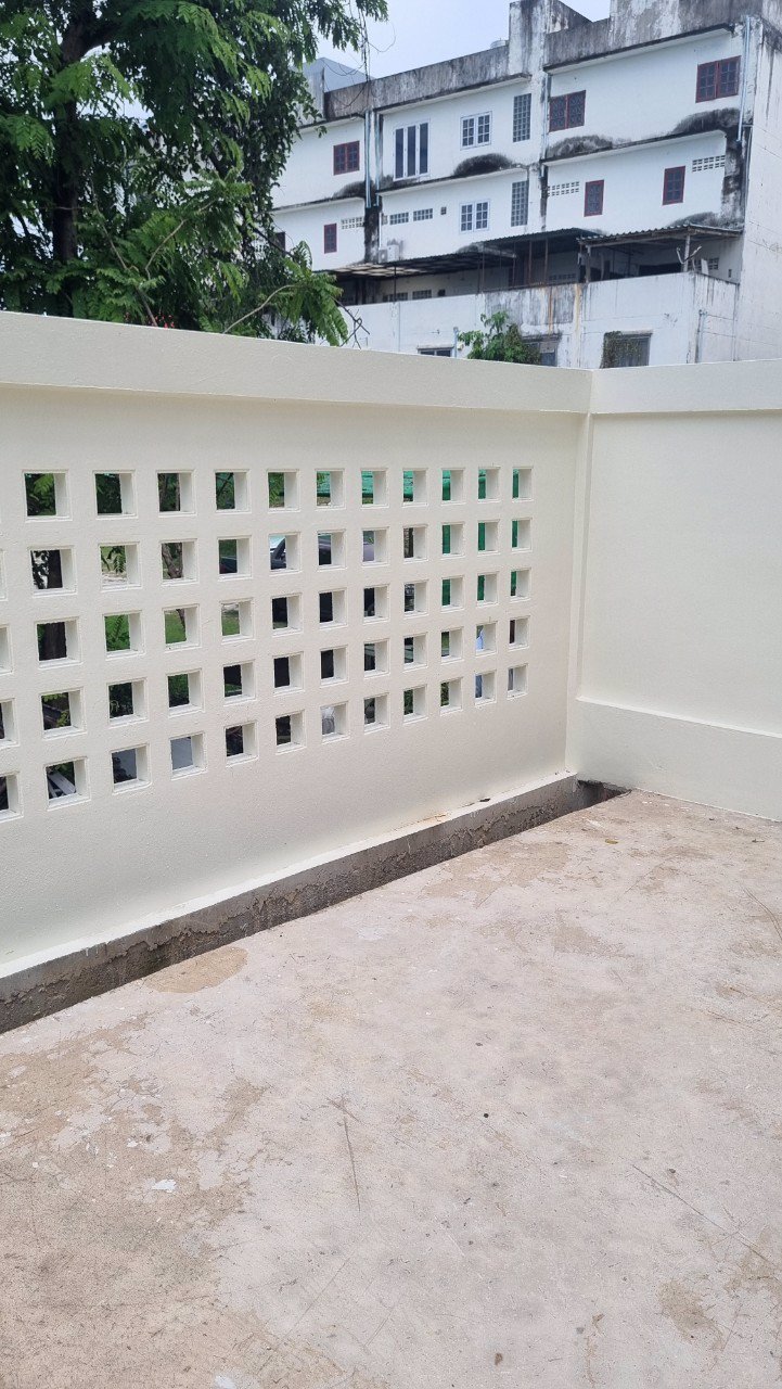 ขายทาวน์โฮมทำเลทองติดถนนบ้านฉาง-ระยอง-เหมาะสำหรับทำเป็นสำนักงานหรือที่อยู่อาศัย