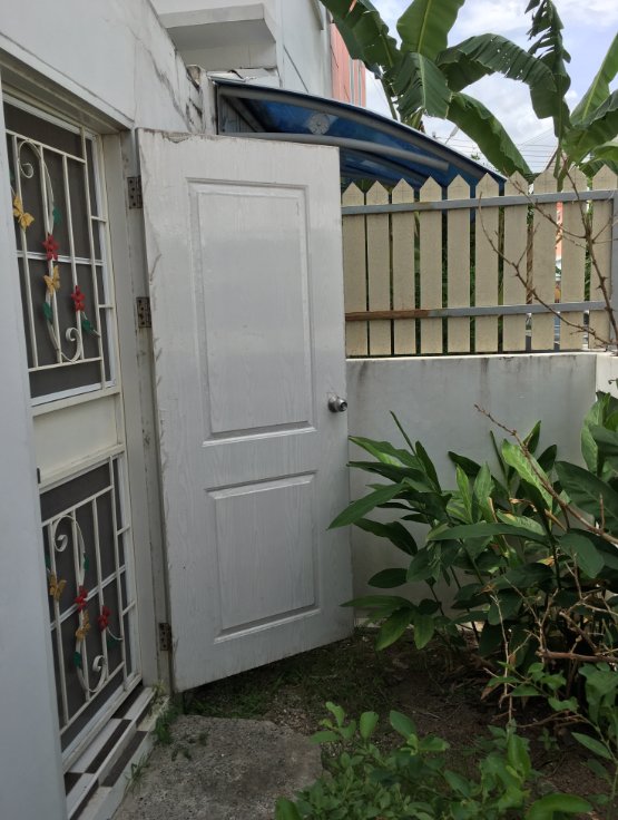 ขายทาวน์โฮม-2-ชั้น-มประภัสสรพรีซีโอ4-หลังริม-