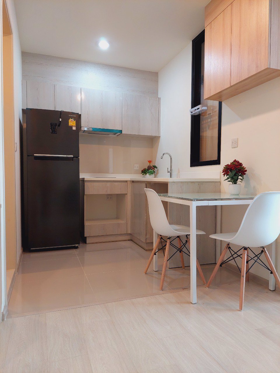 ให้เช่า-คอนโดไลฟ์อโศก-อโศก-ดินแดง-35-ตรม-พร้อมเฟอร์ฯ-บิวอินท์-ให้เช่าราคา-19000-บาทต่อเดือน