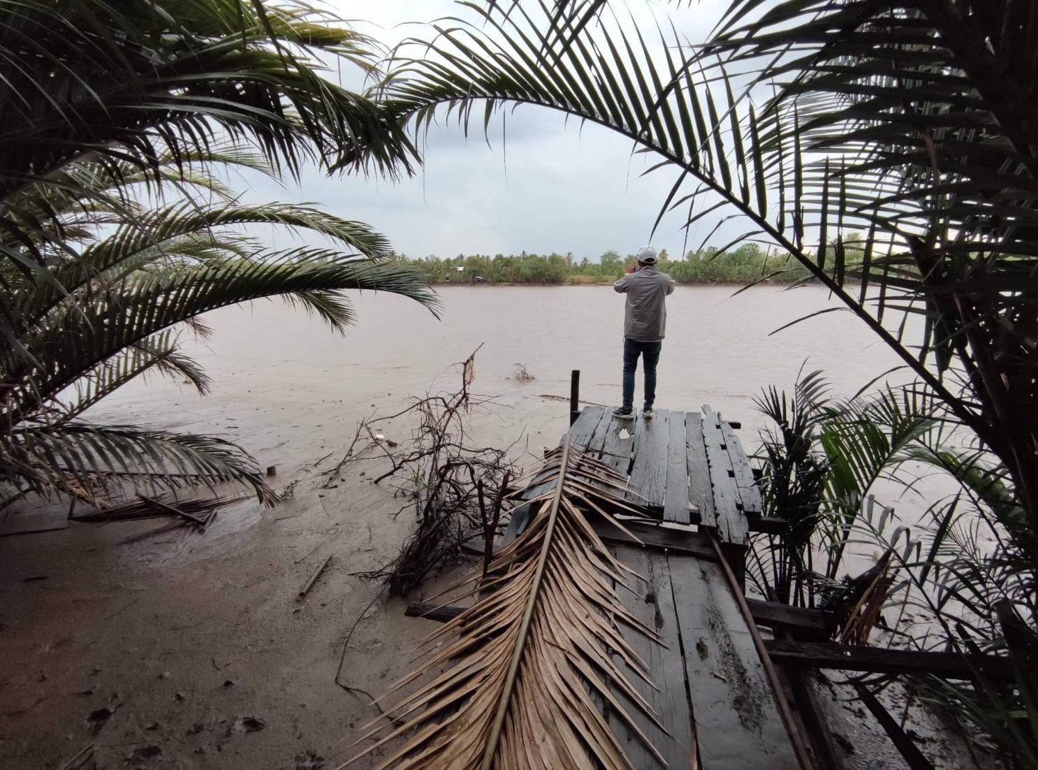 ขายที่ดินแปลงสวยติดแม่น้ำบางปะกง-จฉะเชิงเทรา
