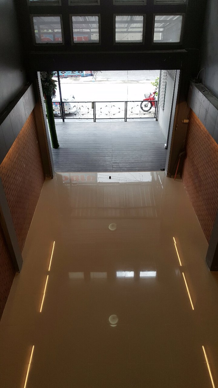 ให้เช่าตึกแถวสามแยกบางใหญ่-ทำเลดี-เข้าซอยวัดเสาธงหินเพียง-20-เมตร-ตบแต่งใหม่-พร้อมทำการค้า