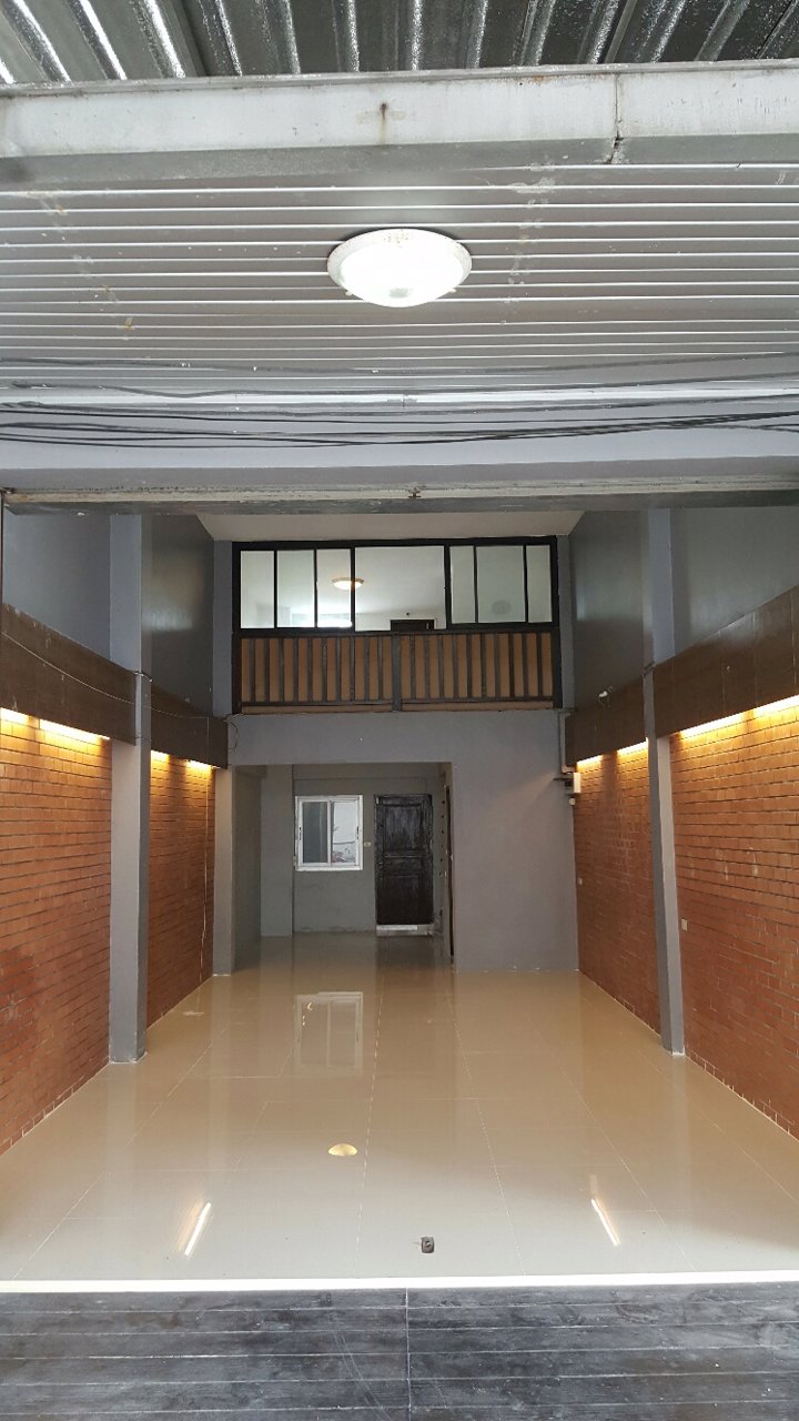 ให้เช่าตึกแถวสามแยกบางใหญ่-ทำเลดี-เข้าซอยวัดเสาธงหินเพียง-20-เมตร-ตบแต่งใหม่-พร้อมทำการค้า