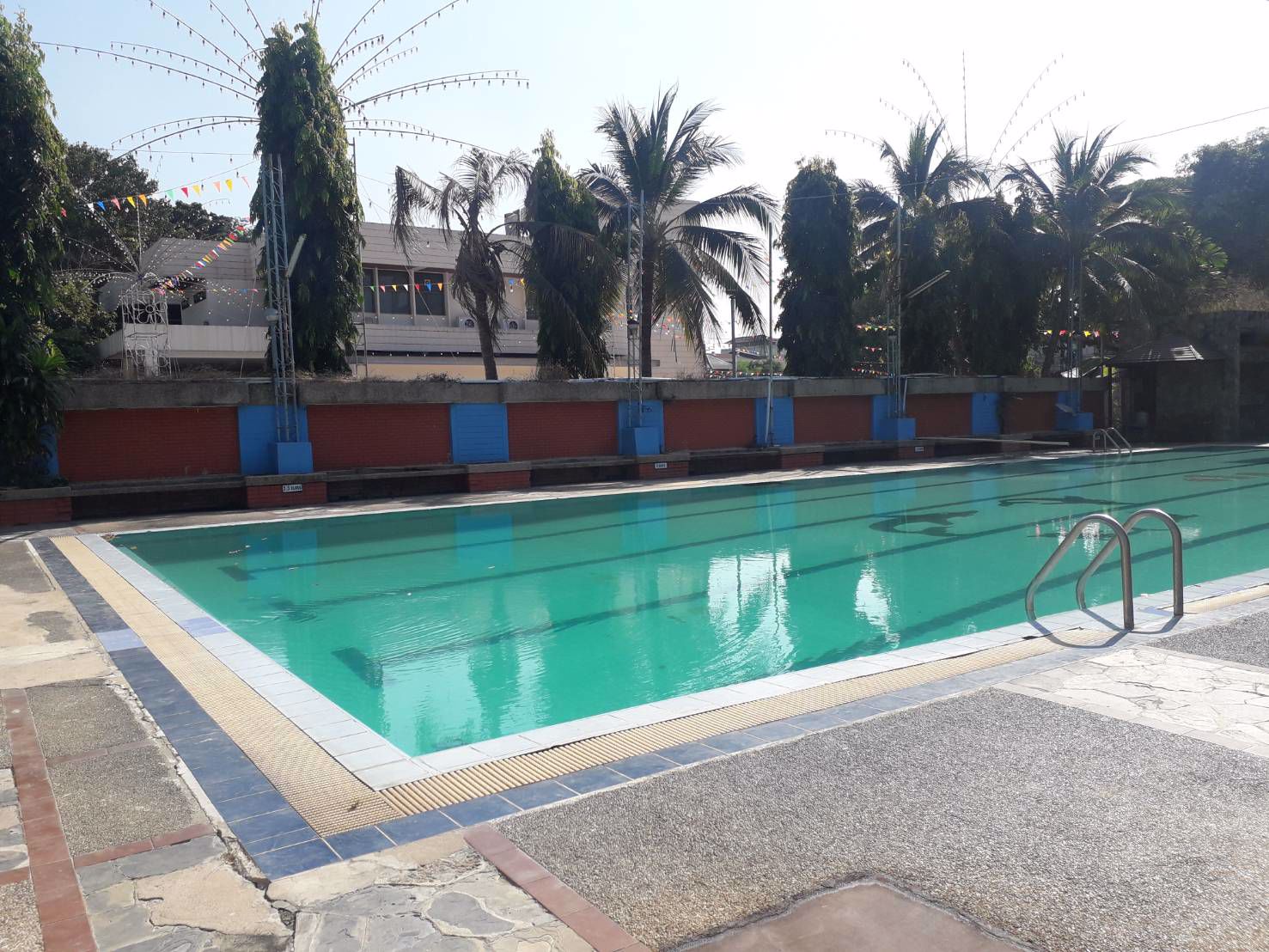 ขายที่ดิน-7-ไร่ครึ่ง-พร้อมสิ่งปลูกสร้าง-ทำเลดีมีศักภาพสูง-ริมคลองประปาใกล้แยกพงษ์เพชร