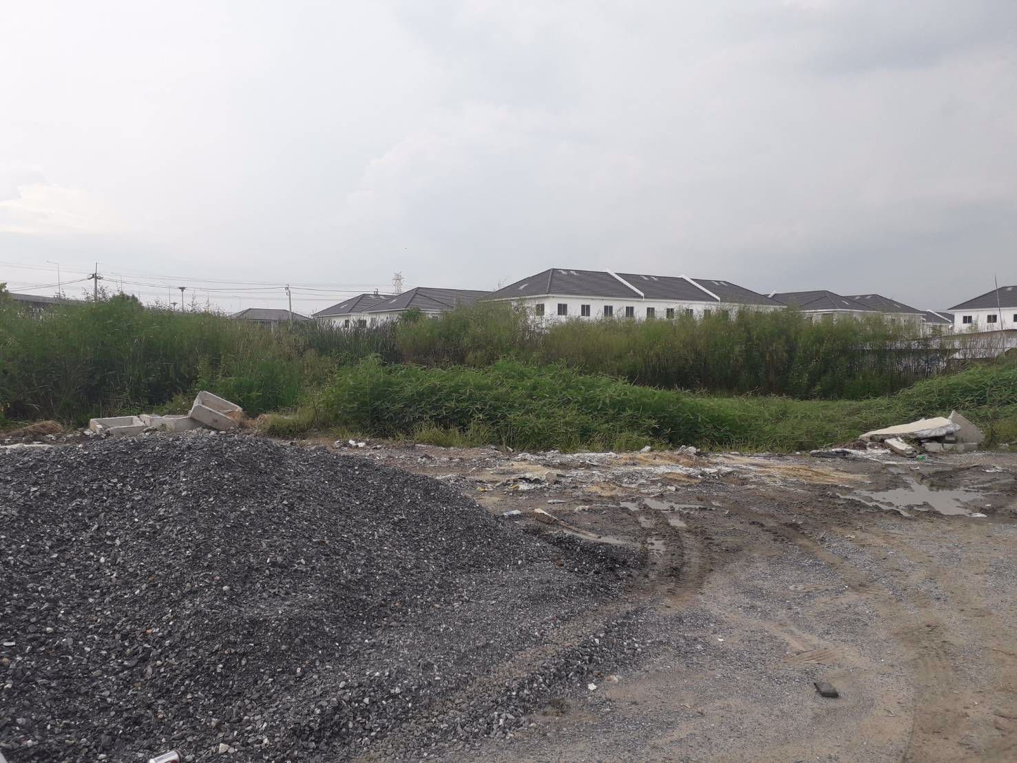 ขายที่ดิน-35-ไร่-ทำเลดีมาก-ติดวงแหวนกาญจนาภิเษกและมอเตอร์เวย์กรุงเทพ-ชลบุรี