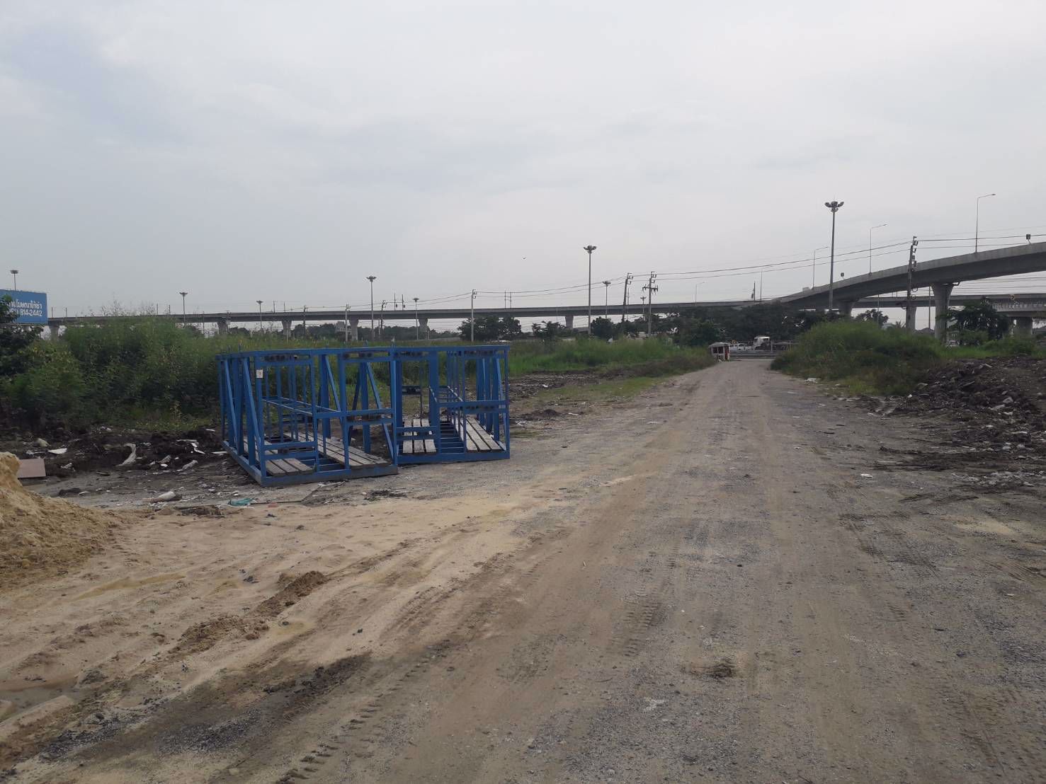 ขายที่ดิน-35-ไร่-ทำเลดีมาก-ติดวงแหวนกาญจนาภิเษกและมอเตอร์เวย์กรุงเทพ-ชลบุรี