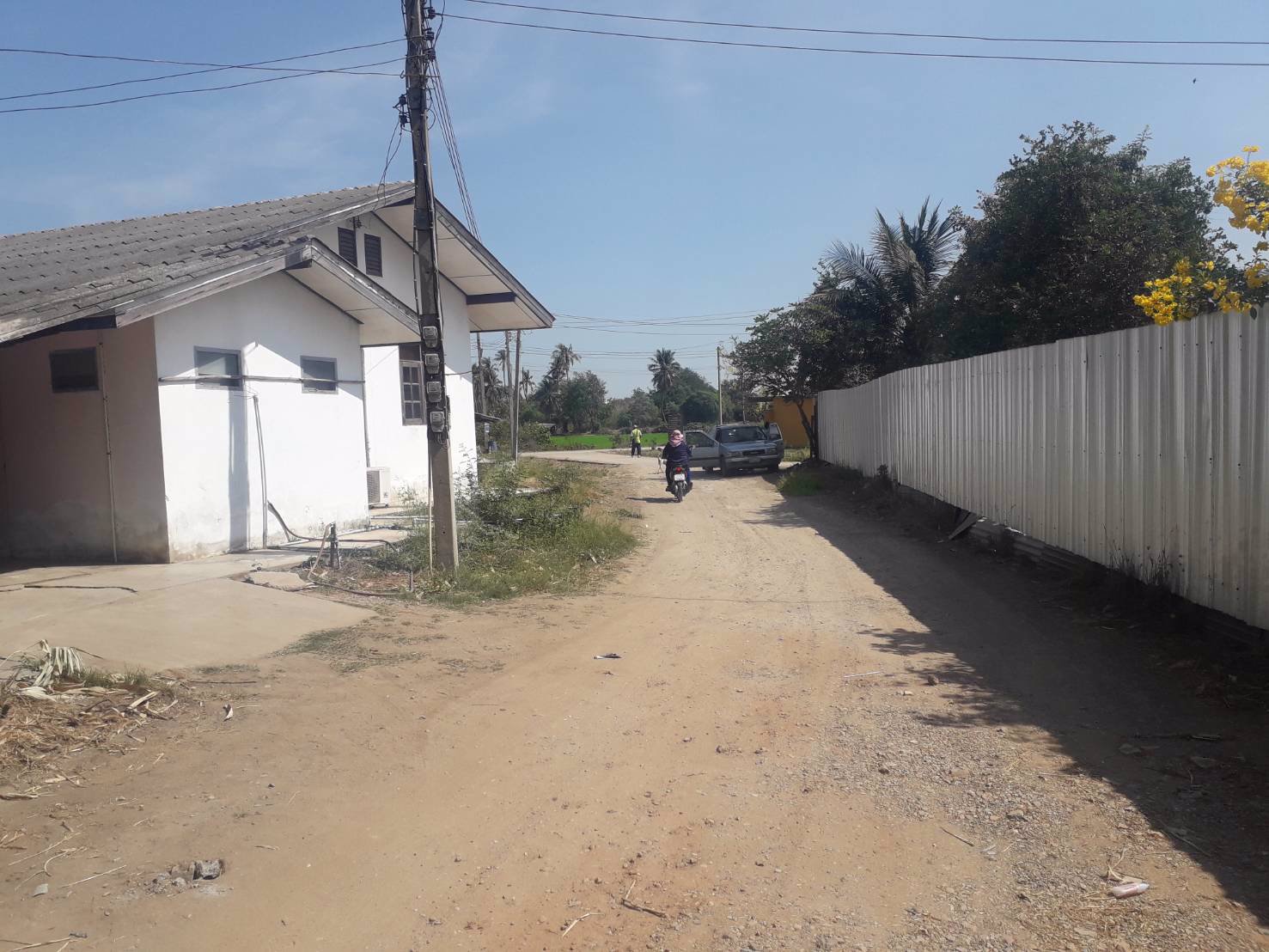 ขายด่วนบ้านชั้นเดียว-375-ตรวห่างถนนดอนตูม-บางเลนเพียง-240-เมตร-ราคาถูกมาก