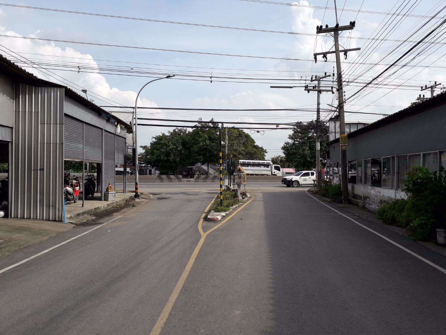 ขายถูกมากที่ดินเปล่า-120-ตารางวา-ติดถนน-3-ด้าน-ธัญญะคลอง-8