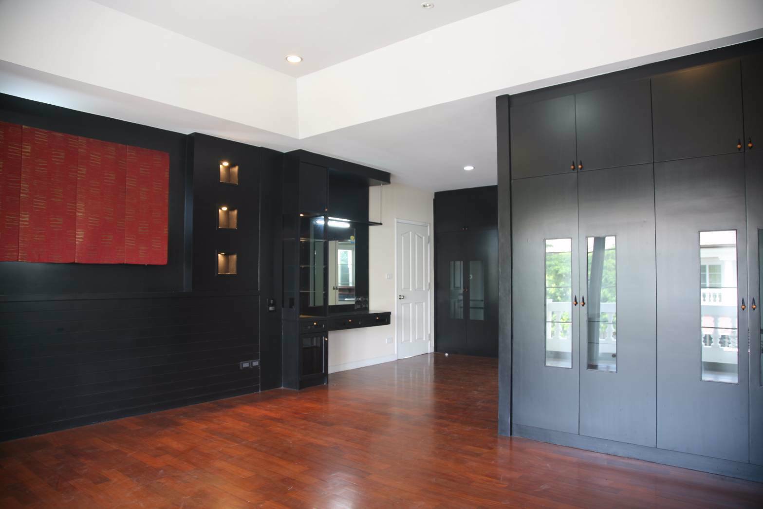 ขายบ้าน-ลดาวัลย์-เฉลิมพระเกียรติ-สวนหลวง-ประเวศ