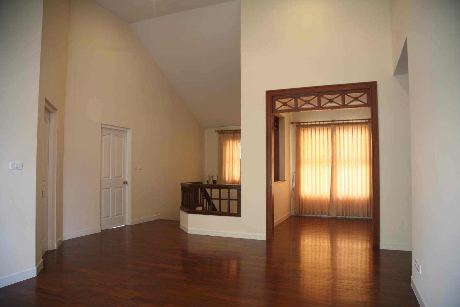 ขายบ้าน-ลดาวัลย์-เฉลิมพระเกียรติ-สวนหลวง-ประเวศ