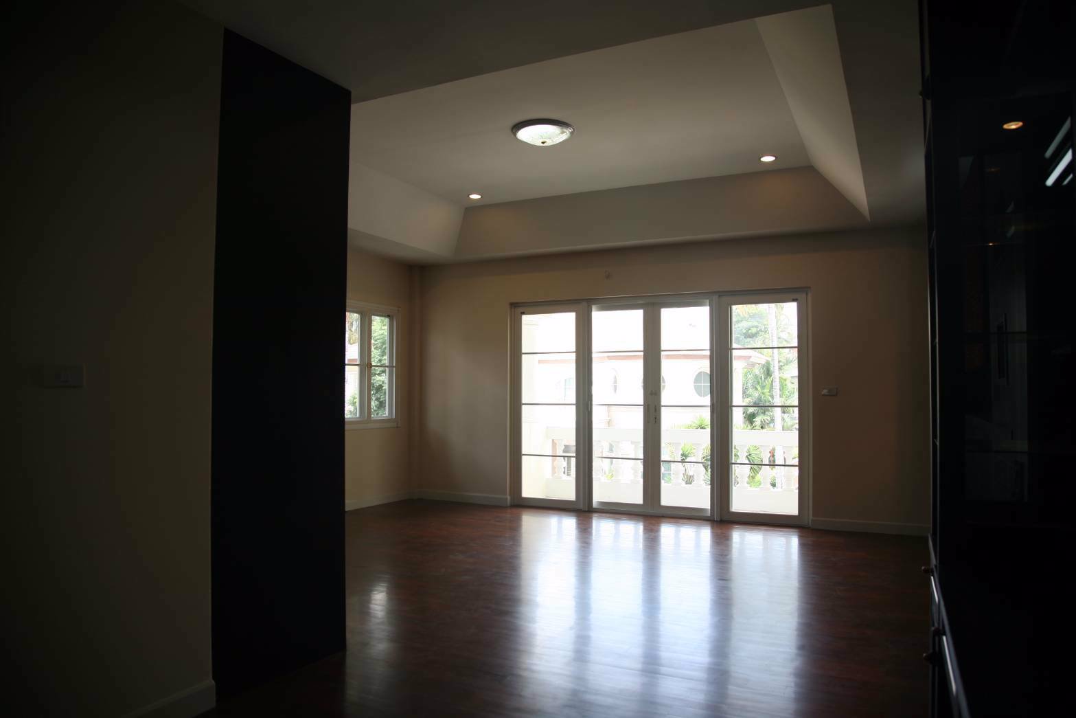 ขายบ้าน-ลดาวัลย์-เฉลิมพระเกียรติ-สวนหลวง-ประเวศ