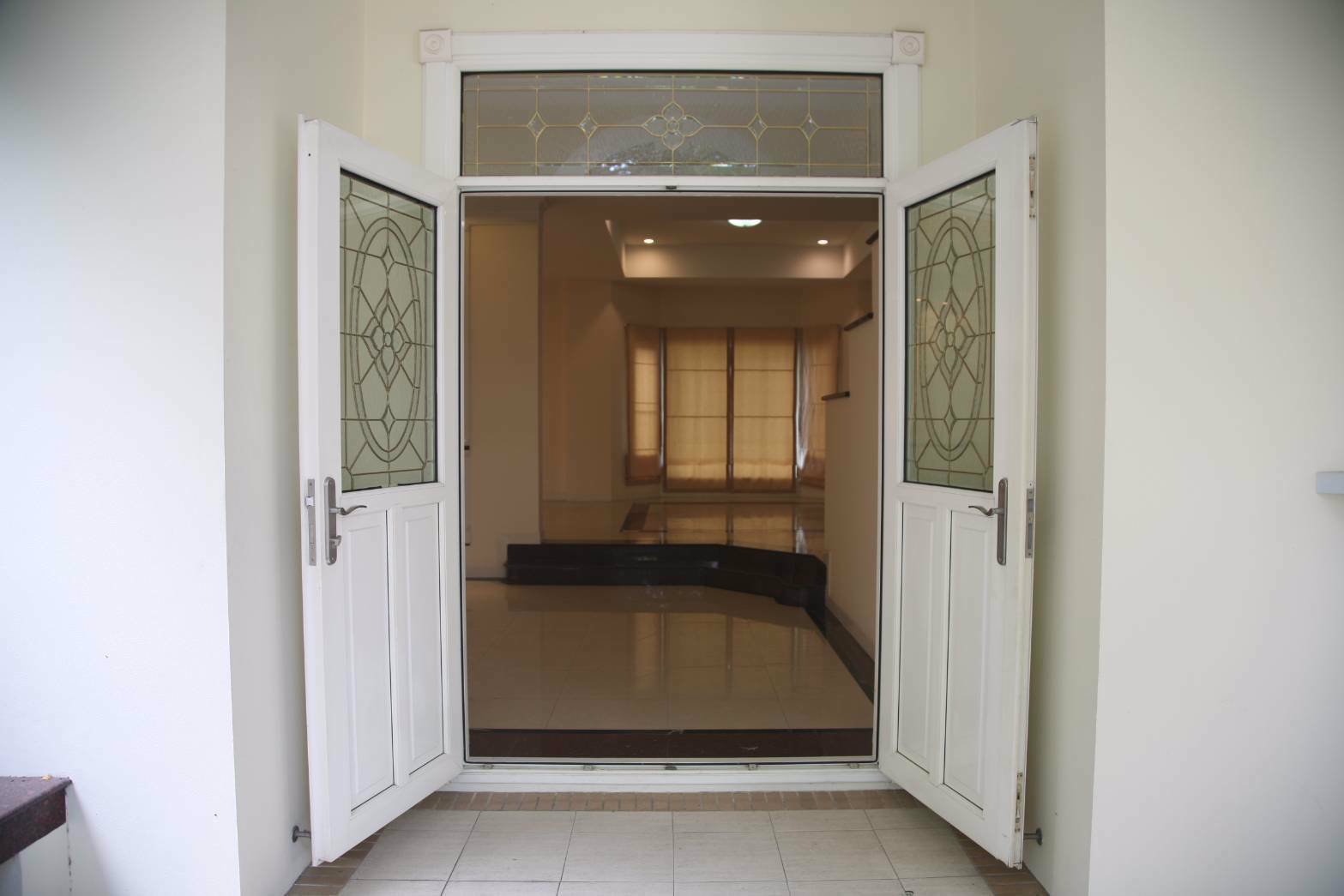 ขายบ้าน-ลดาวัลย์-เฉลิมพระเกียรติ-สวนหลวง-ประเวศ