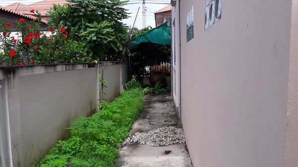 บ้านเดี่ยว-2-ชั้น-576-ตรวา-มปิยทรัพย์-ถรังสิต-นครนายก-คลองสิบ-ตสนั่นรักษ์-อธัญบุรี-จปทุมธาน