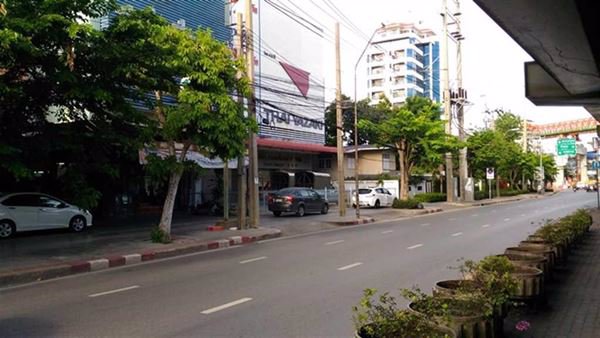 ให้เช่าพื้นที่ขายของ-พื้นที่ให้เช่า-พื้นที่เช่า-พื้นที่ว่างให้เช่า