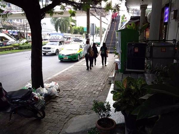 ให้เช่าพื้นที่ขายของ-พื้นที่ให้เช่า-พื้นที่เช่า-พื้นที่ว่างให้เช่า