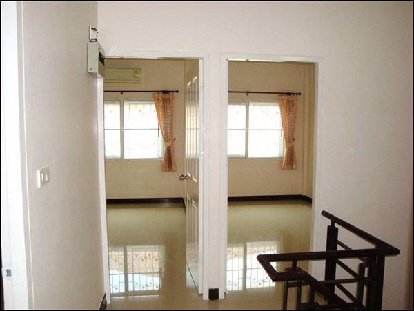 ให้เช่าทาวน์เฮ้าส์-เลียบคลองสอง-คลองสามวา-ใกล้แฟชั่นไอสแลนด์-หมู่บ้านพาทาโกเนีย-อยู่ระหว่าง-ซเลียบ