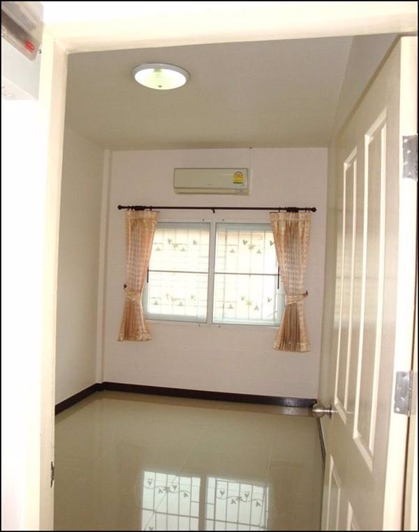 ให้เช่าทาวน์เฮ้าส์-เลียบคลองสอง-คลองสามวา-ใกล้แฟชั่นไอสแลนด์-หมู่บ้านพาทาโกเนีย-อยู่ระหว่าง-ซเลียบ