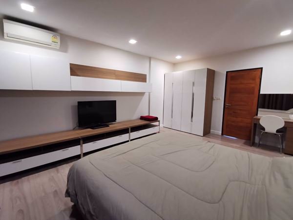 ขายบ้านหรูตกแต่งสวย-พร้อมกิจการศูนย์ออกกำลังกาย-เมืองพัทยา-อบางละมุง-ชลบุรี