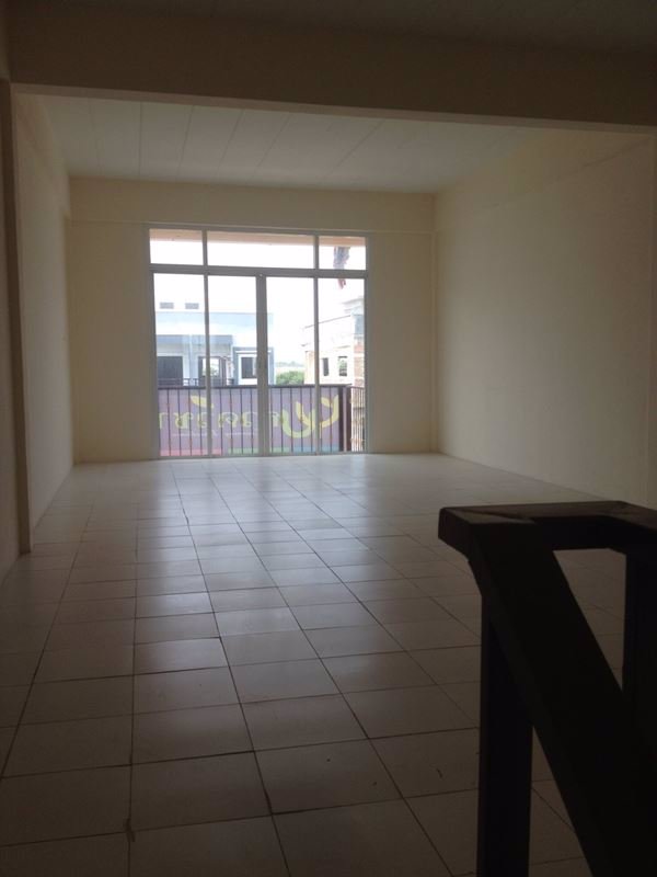 ด่วน-อาคารพาณิชย์-ประชาอุทิศ90-3ชั้นครึ่ง-มีดาดฟ้า-ชั้นลอย-ตกแต่งสวย-ติดแอร์-พร้อมอยู่-ทำเลดีมาก-เจ