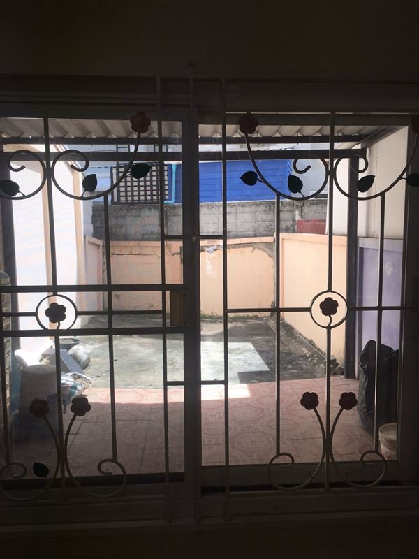 ด่วน-อาคารพาณิชย์-ประชาอุทิศ90-3ชั้นครึ่ง-มีดาดฟ้า-ชั้นลอย-ตกแต่งสวย-ติดแอร์-พร้อมอยู่-ทำเลดีมาก-เจ