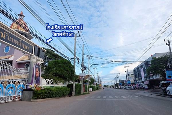 ด่วน-อาคารพาณิชย์-ประชาอุทิศ90-3ชั้นครึ่ง-มีดาดฟ้า-ชั้นลอย-ตกแต่งสวย-ติดแอร์-พร้อมอยู่-ทำเลดีมาก-เจ