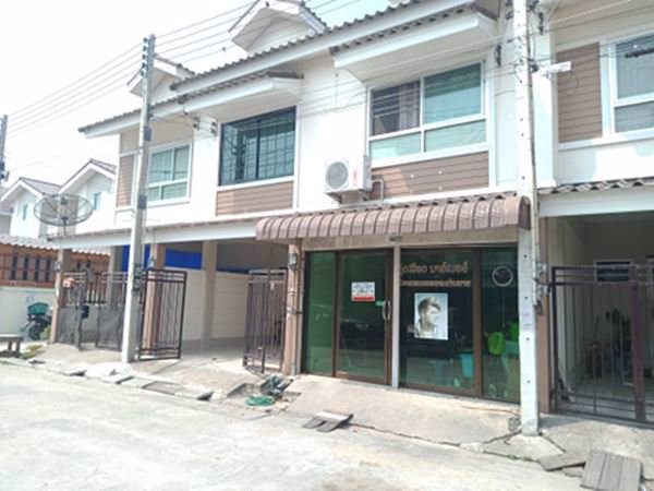 ขายทาวน์เฮ้าส์-2-ชั้น-เนื้อที่กว้าง-มญาดา-พรหมา-อบางประกง-จฉะเชิงเทรา