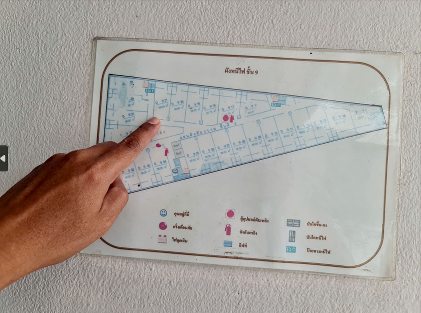 ขายคอนโดรีโนเวทแล้ว-ติด-bts-สะพานใหม่-ห้องใหญ่-38-ตรม