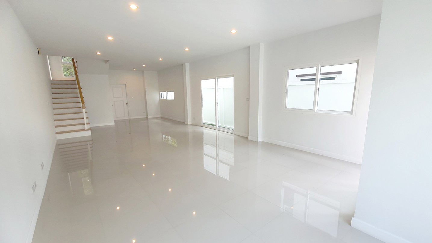 ขาย-บ้านแฝด-3-ชั้น-ทำเลทองติดถสุคนธสวัสดิ์-เดินไปสตรีวิทย์-2-ได้-เจ้าของขายเอง-69-ลบ